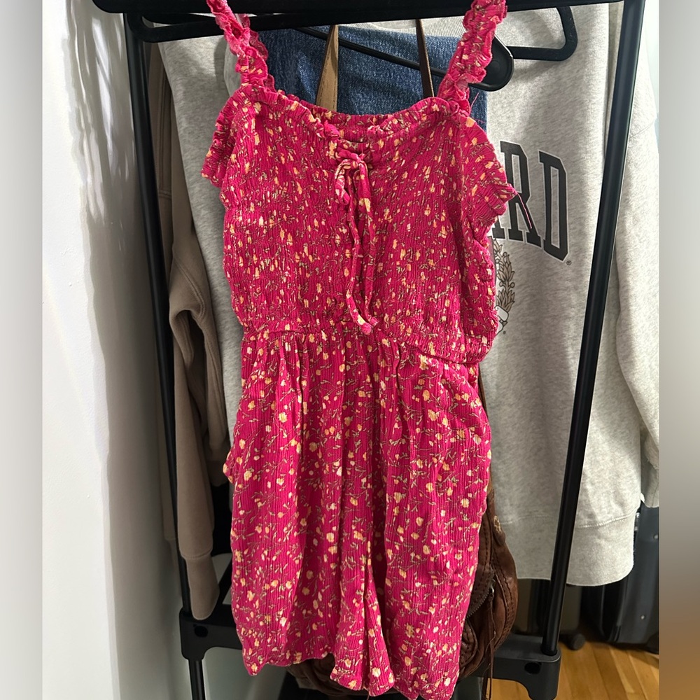 3/$30 🥂 Lily Rose Pink Floral Romper